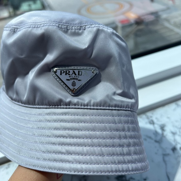 Prada hat - Picture 2 of 3